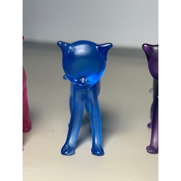 Set of 4 Frosted Glass Cat Figurines Pink Blue Purple Green Art Glass Miniatures - Picture 11 of 16
